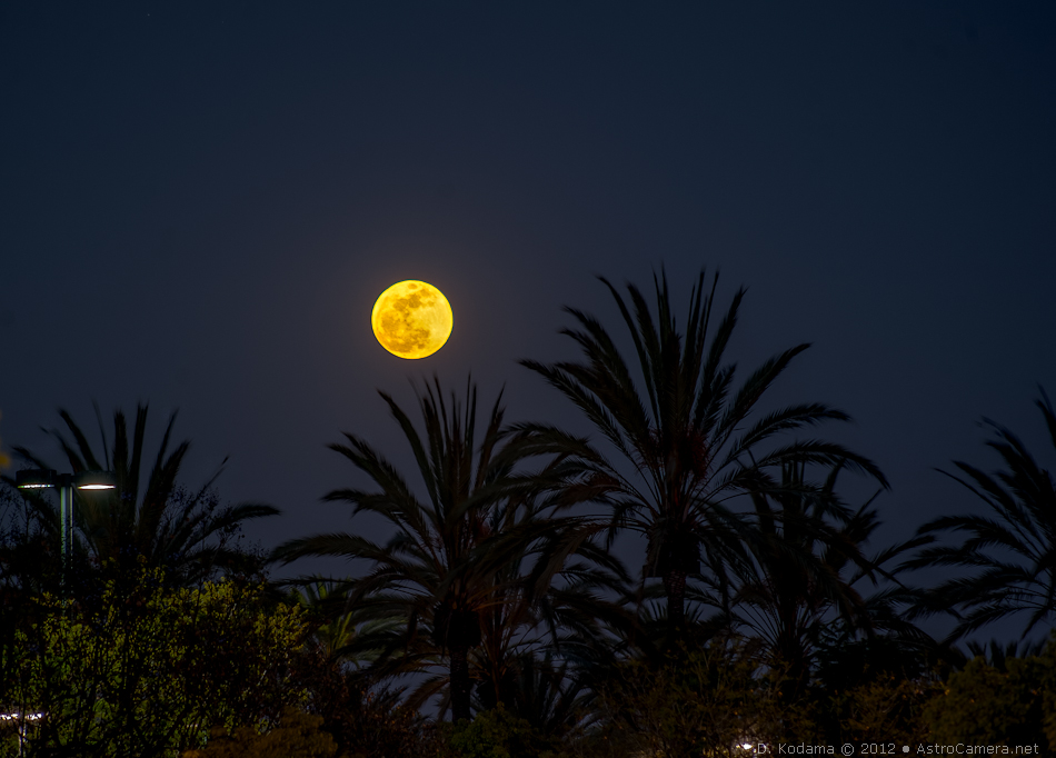 Cerritos Moonrise