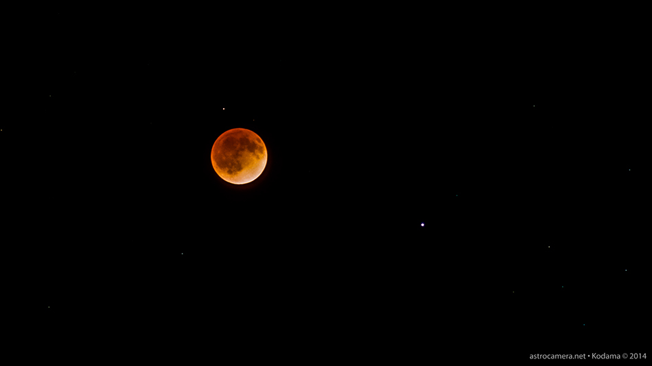 2014 Total Lunar Eclipse, medium view